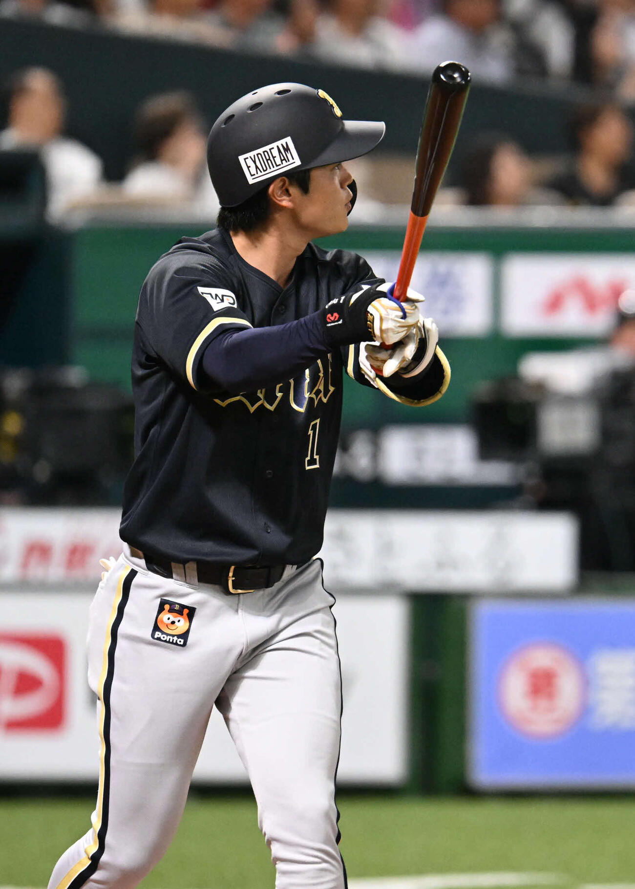 ソフトバンク対オリックス　2回表オリックス2死一、二塁、太田は3点本塁打を放つ（撮影・林敢治）