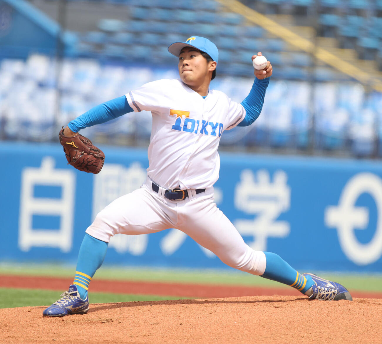 東大対早大　先発した東大・松本慎（撮影・柴田隆二）