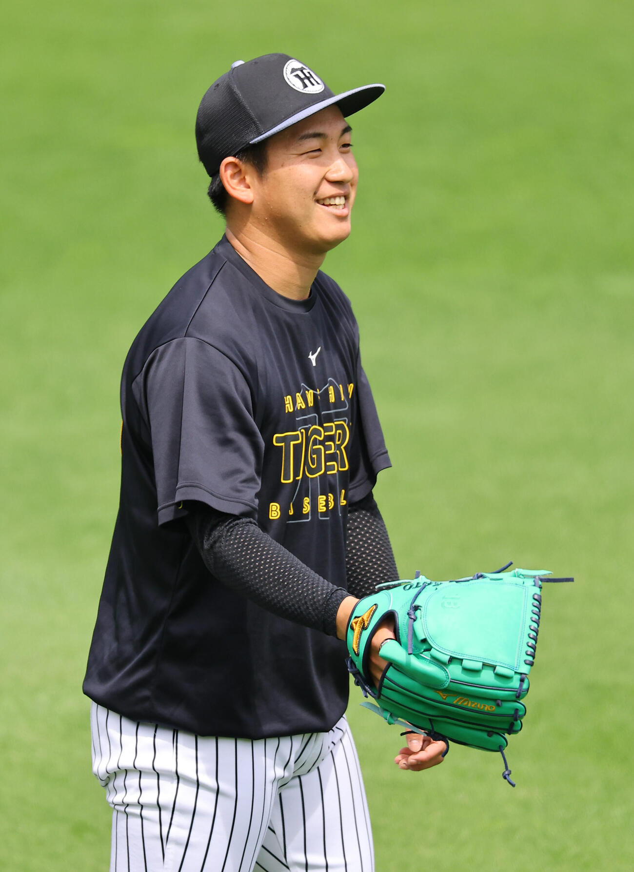 阪神対中日　笑顔を見せる阪神伊原（撮影・上田博志）