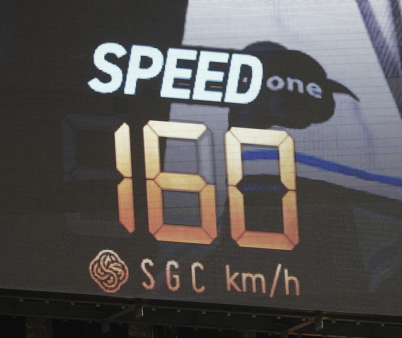 日本ハム対西武　6回途中登板し160キロを記録する羽田（撮影・黒川智章）