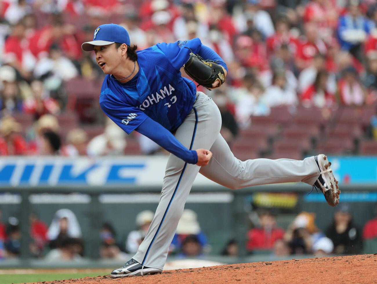 広島対DeNA 8回裏広島、DeNA3番手の橋本（撮影・加藤孝規）