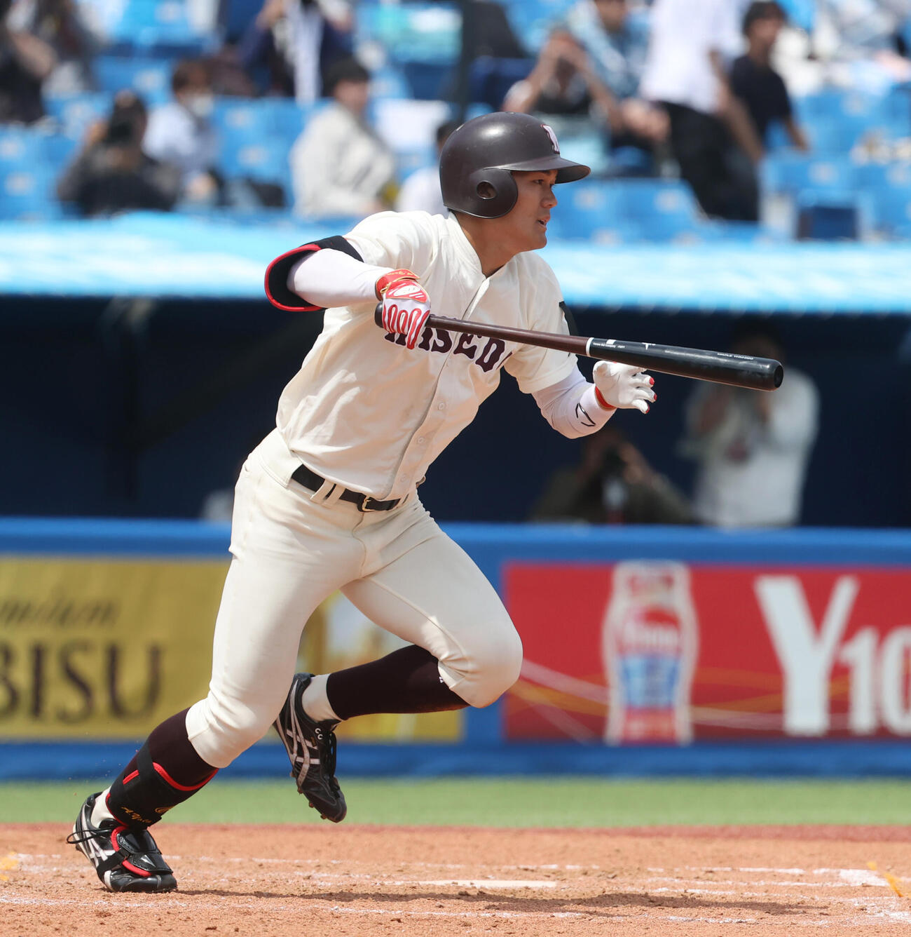 東大対早大　5回裏早大無死、阿部は二塁ゴロに倒れる（撮影・柴田隆二）