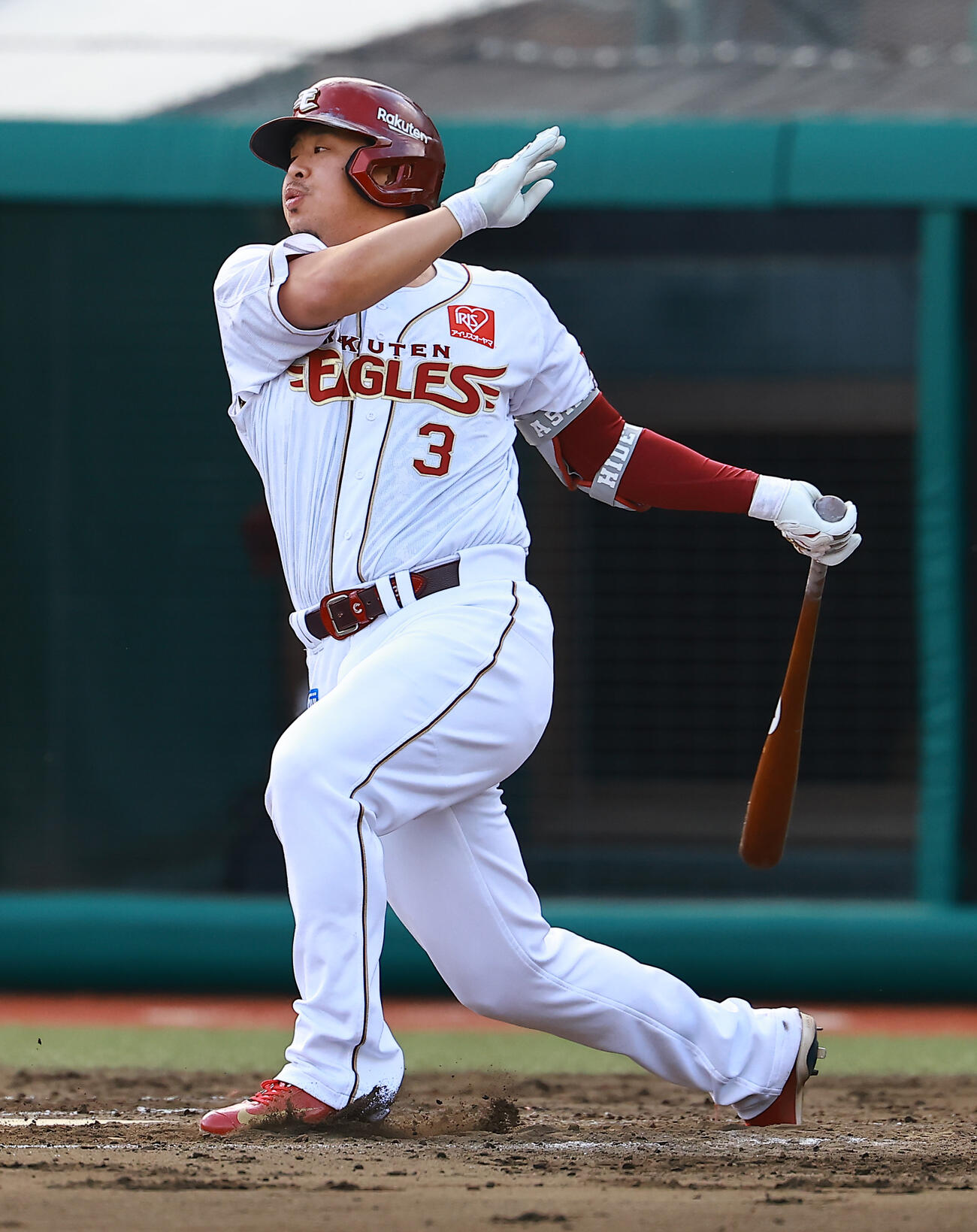 楽天対ロッテ　力投するロッテ菊地（撮影・野上伸悟）