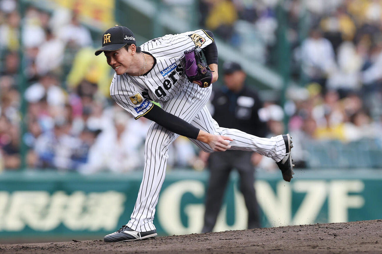 阪神対中日　阪神2番手の湯浅（撮影・前田充）