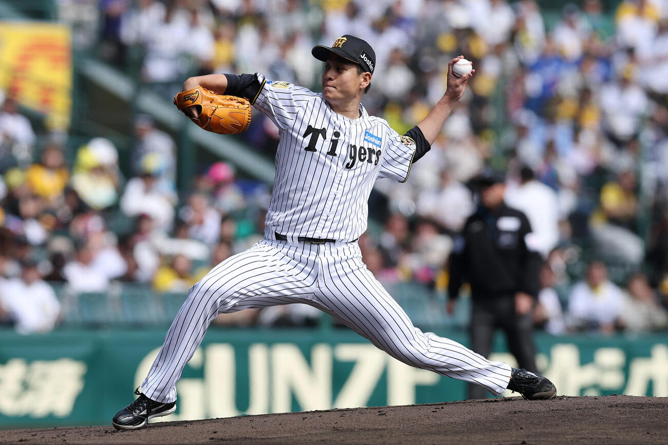 阪神対中日　力投する阪神先発の大竹（撮影・前田充）
