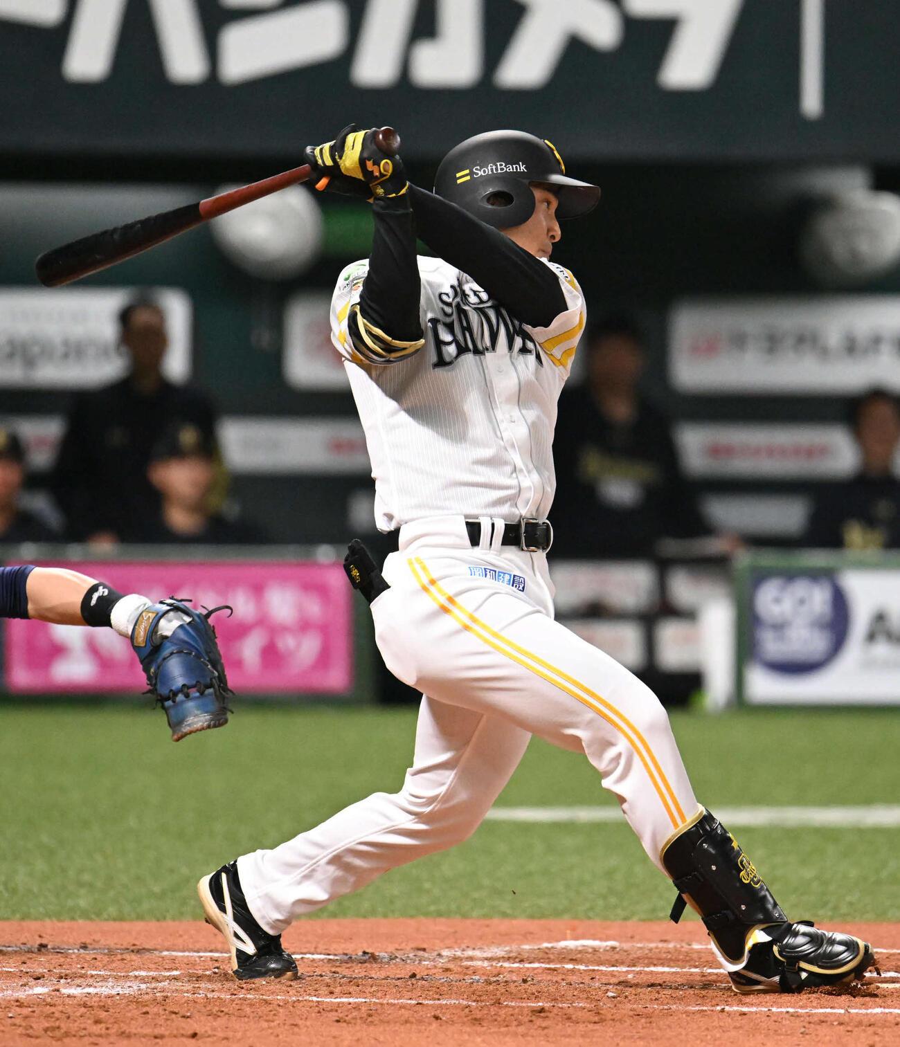 ソフトバンク対オリックス　1回裏ソフトバンク2死満塁、柳町は先制2点適時打を放つ（撮影・林敢治）