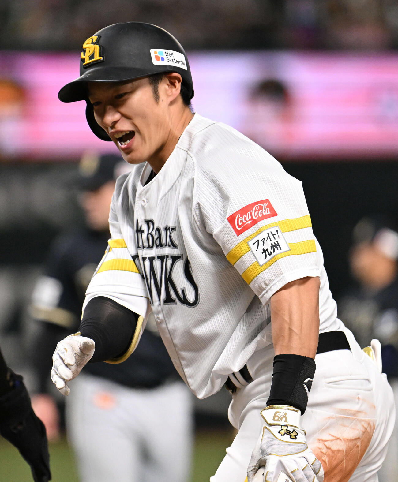 ソフトバンク対オリックス　7回裏ソフトバンク2死満塁、柳田は2点適時打を放つ（撮影・林敢治）