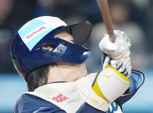 とっておきメモ】サヨナラ打ヤクルト長岡秀樹 ヘルメットのツバに
