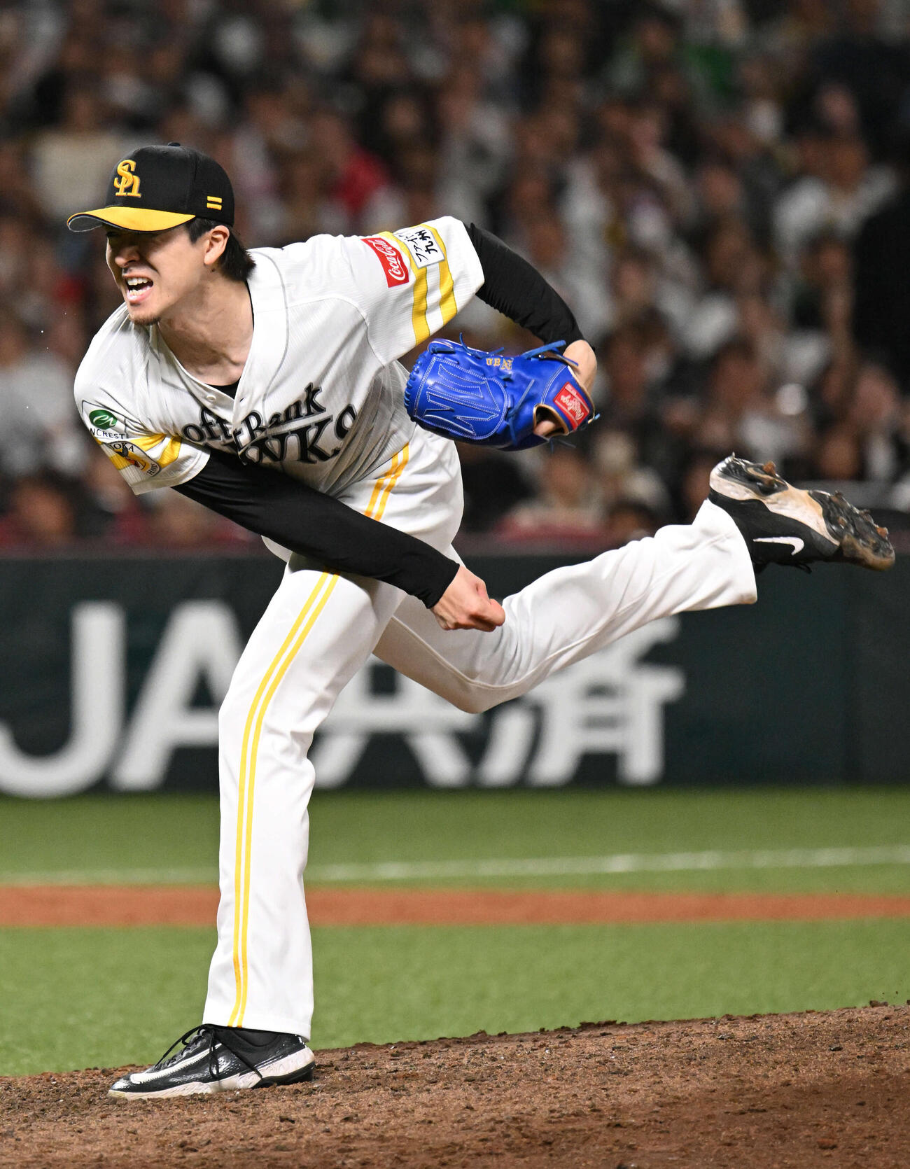 ソフトバンク対オリックス　9回表オリックス1死、力投する上沢（撮影・林敢治）