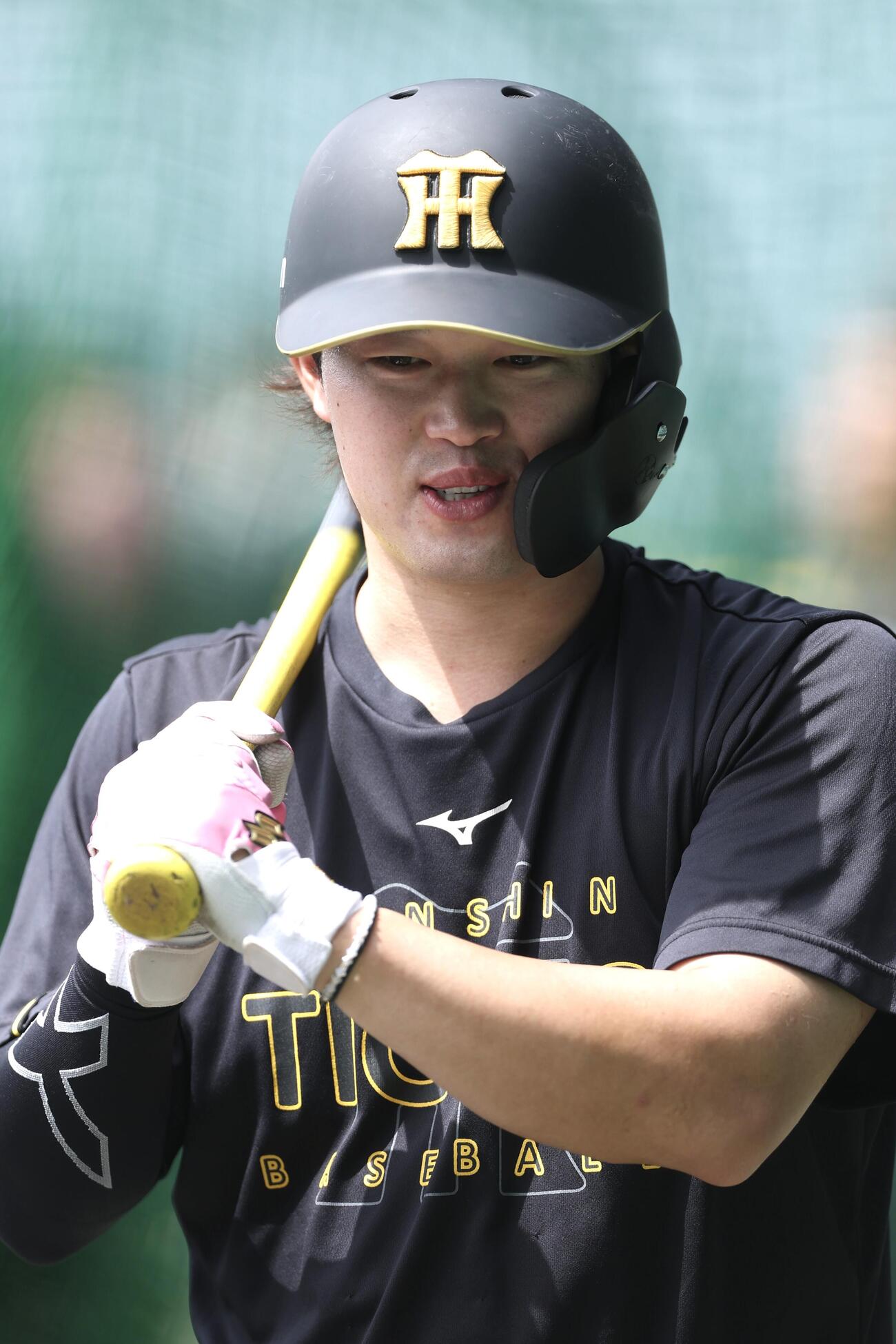 1軍に合流した阪神浜田（撮影・前田充）