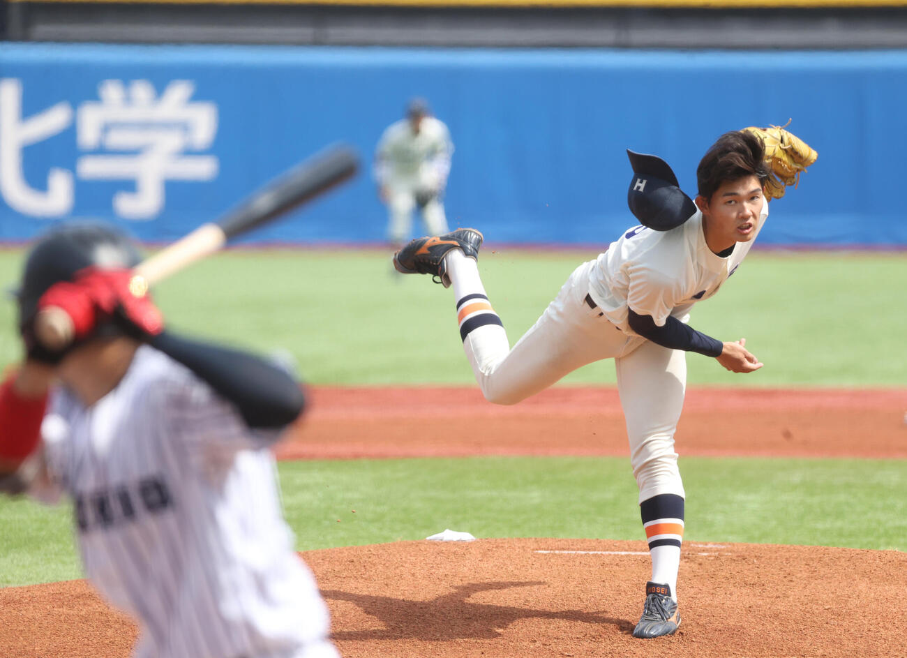 立大対法大　先発した法大・菅井（撮影・柴田隆二）