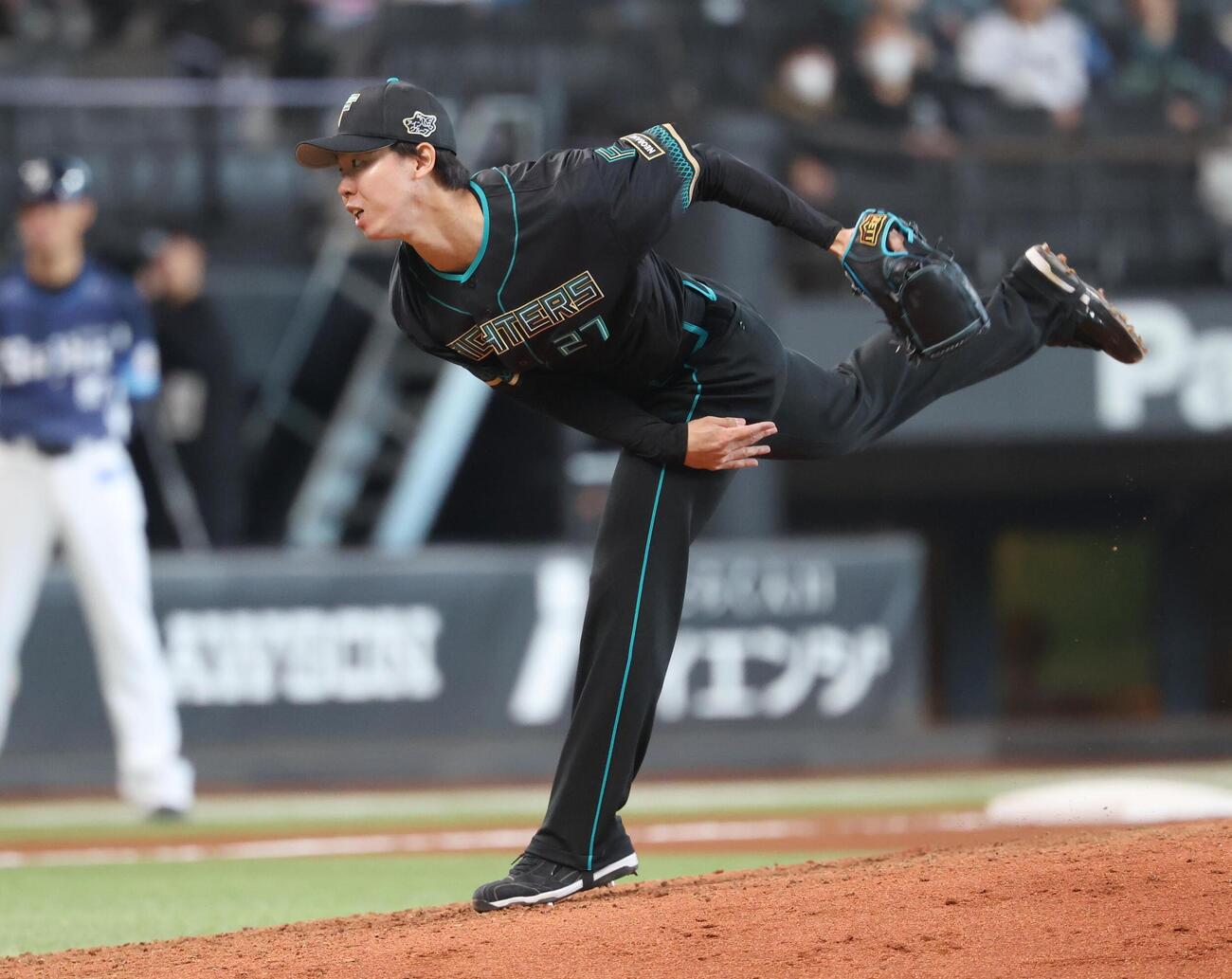 日本ハム対西武　8回に登板の大川（撮影・黒川智章）