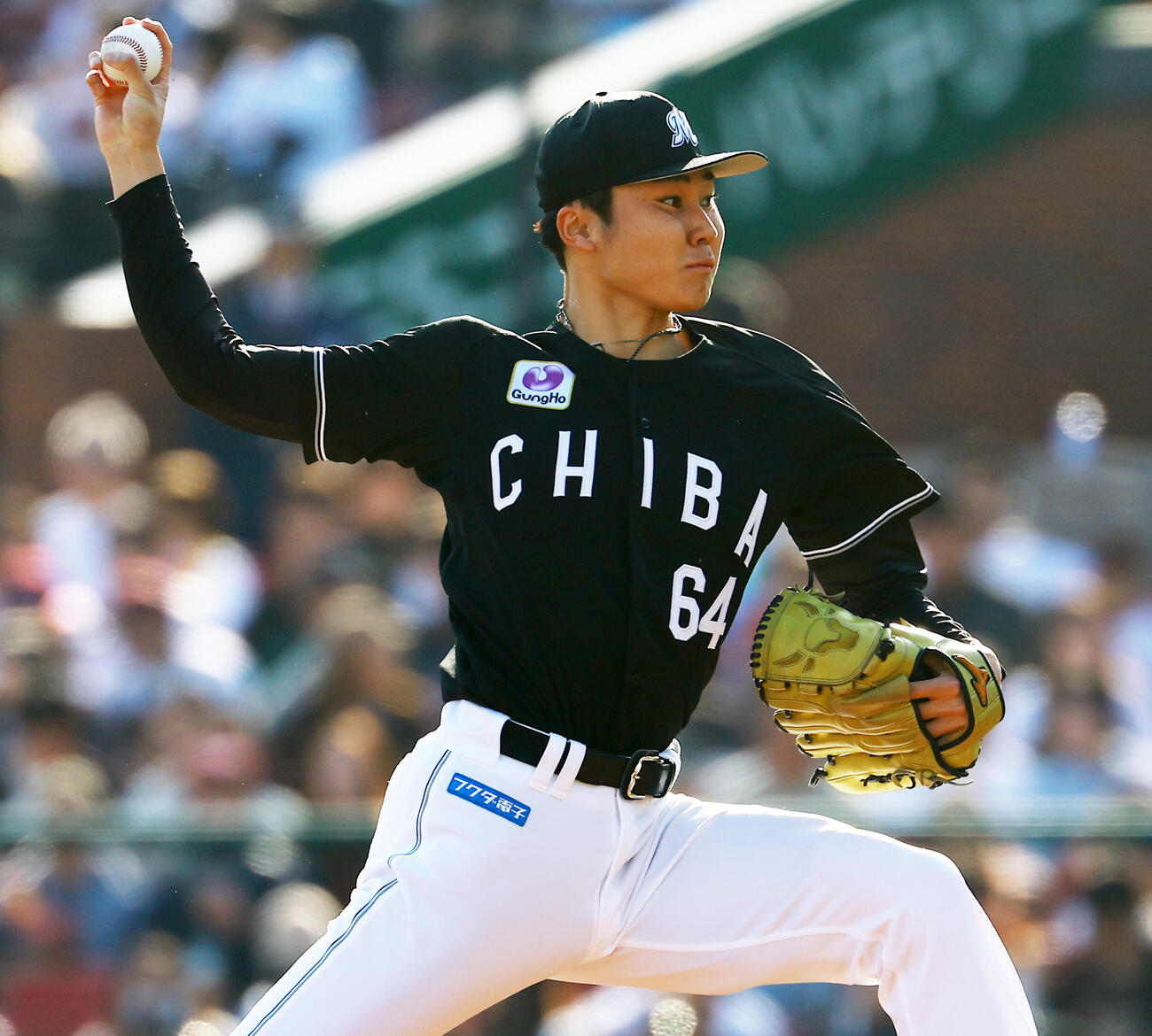 楽天対ロッテ　ロッテ先発の広池（撮影・野上伸悟）