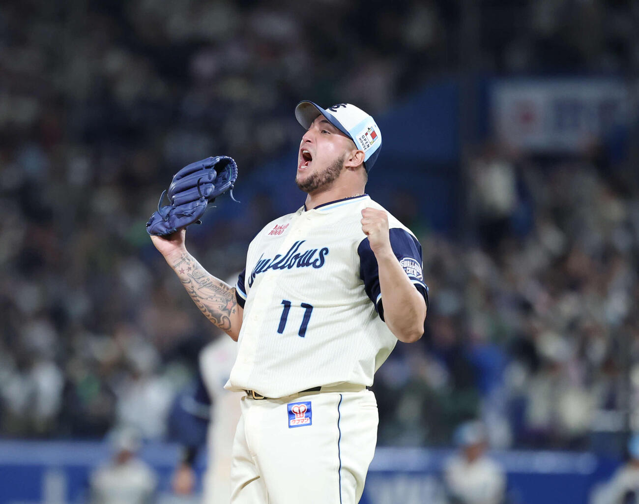 ヤクルト対巨人　勝利し声を上げるヤクルトキハダ（撮影・増田悦実）