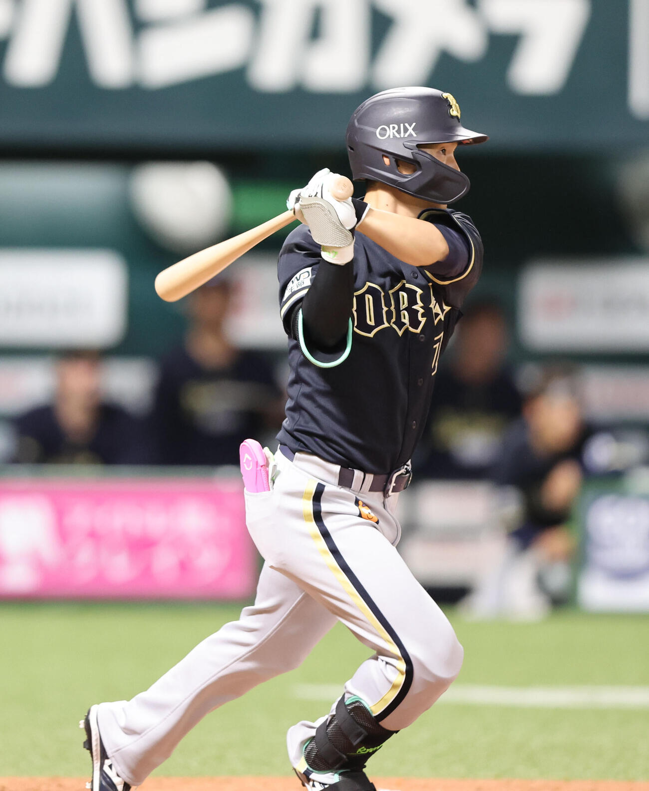ソフトバンク対オリックス　9回表オリックス1死二塁、西川は中前に勝ち越し適時打を放つ（撮影・梅根麻紀）