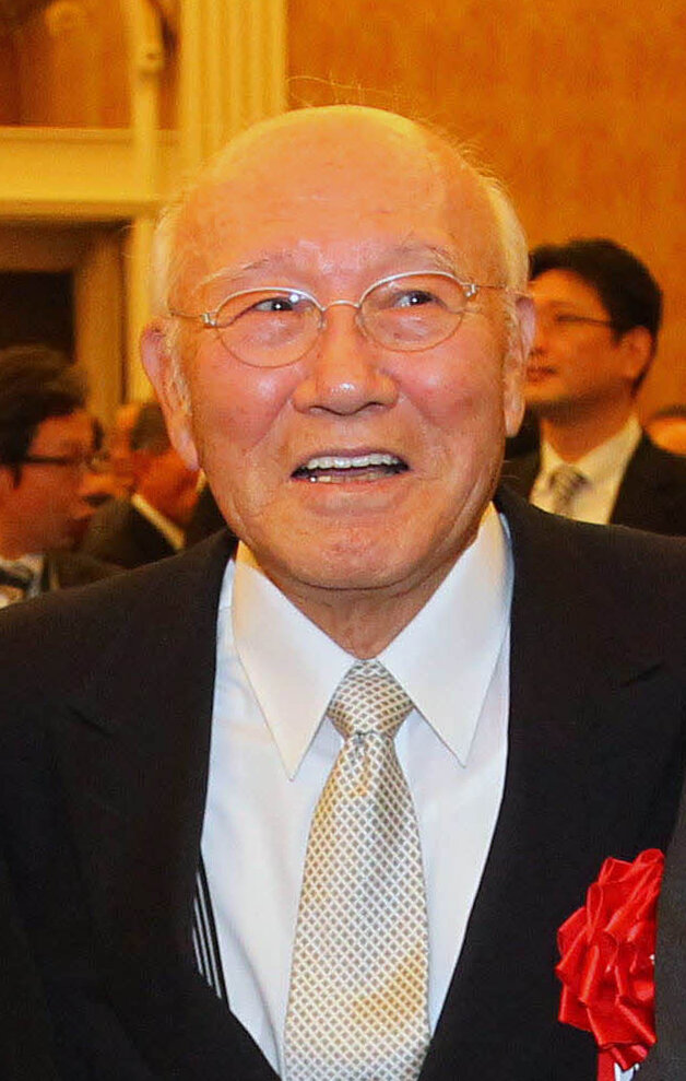 岡本伊三美さん　