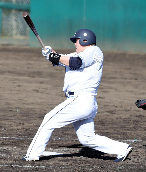 【西武】プロ25年目「おかわり君」中村剛也が2軍で2号ソロ　巨人戦でバックスクリーン弾