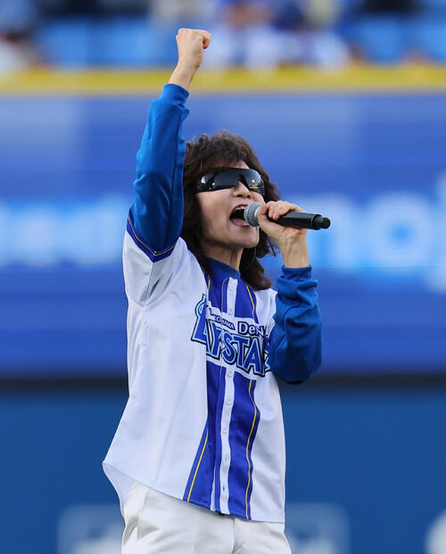 DeNA】ハマスタに美声が響く 龍玄とし（Toshl）がミニライブ