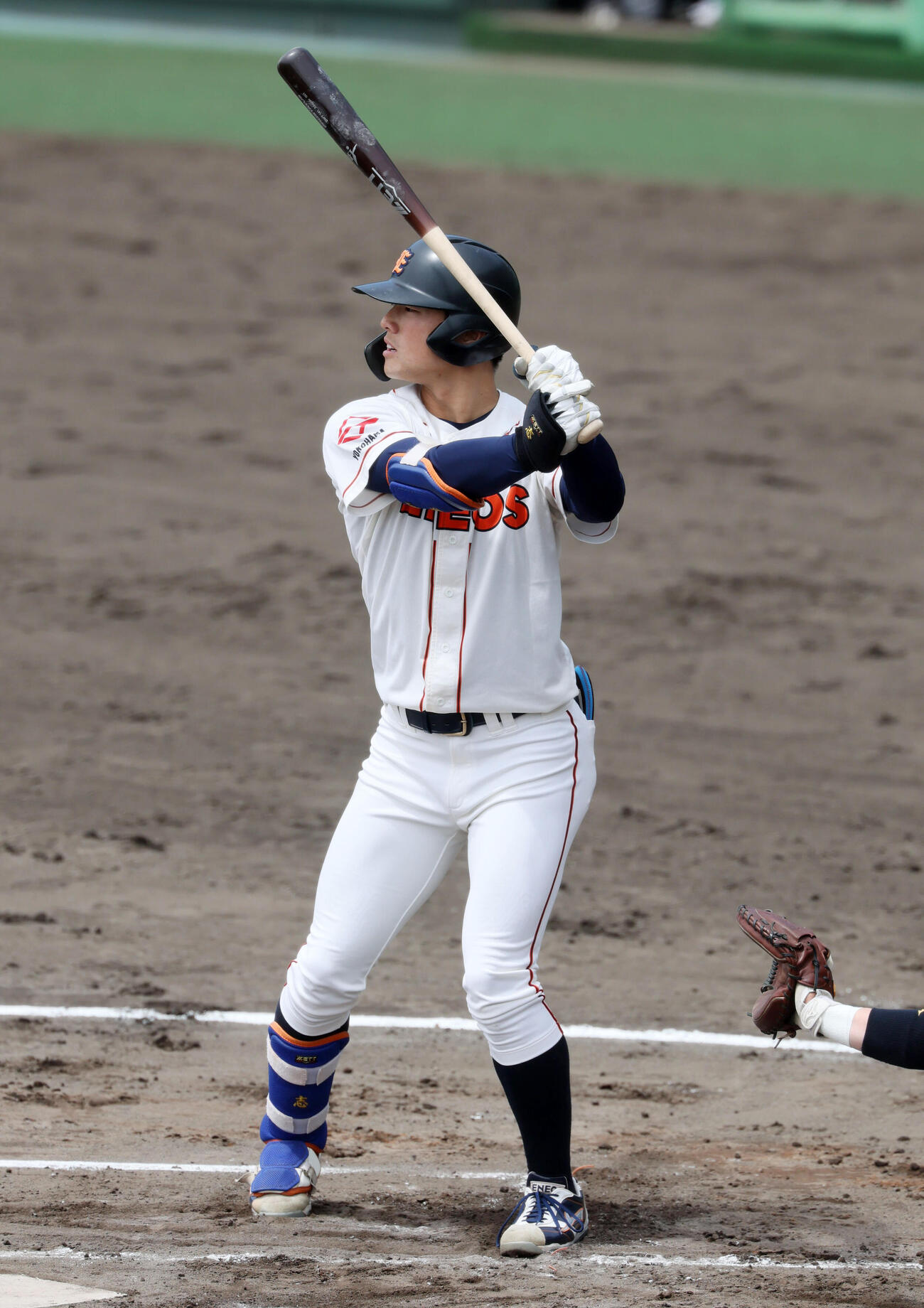 ジェイプロジェクト対ENEOS 1回裏ENEOS無死、飯山志夢の打撃フォーム、構え（撮影・加藤哉）＝2026年4月21日、マイネットスタジアム皇子山