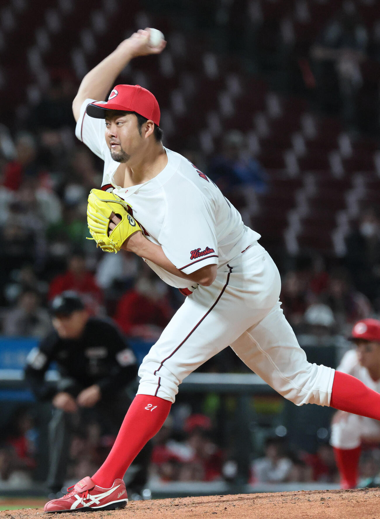 広島対ヤクルト　9回表ヤクルト、広島3番手の中崎翔太（撮影・加藤孝規）