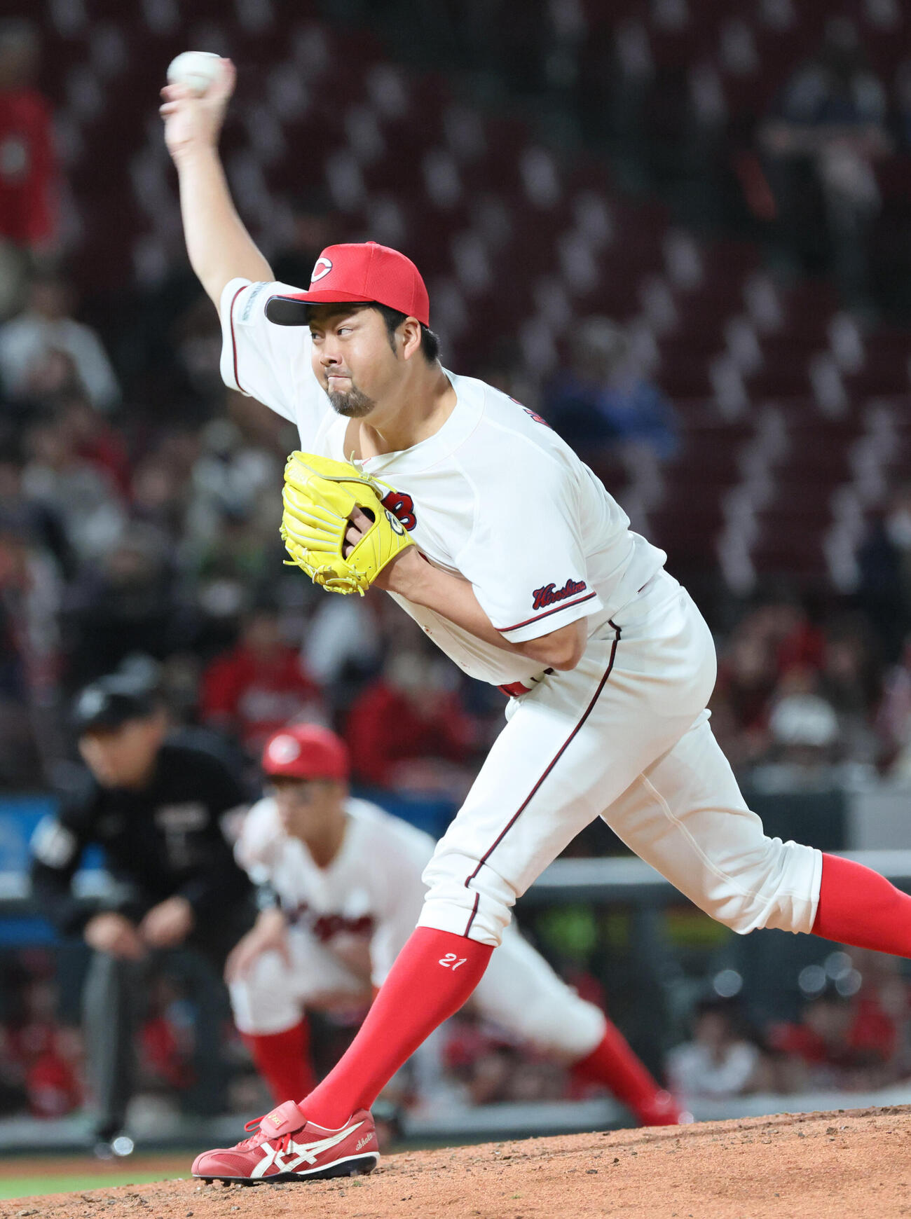 広島対ヤクルト　9回表ヤクルト、広島3番手の中崎翔太（撮影・加藤孝規）