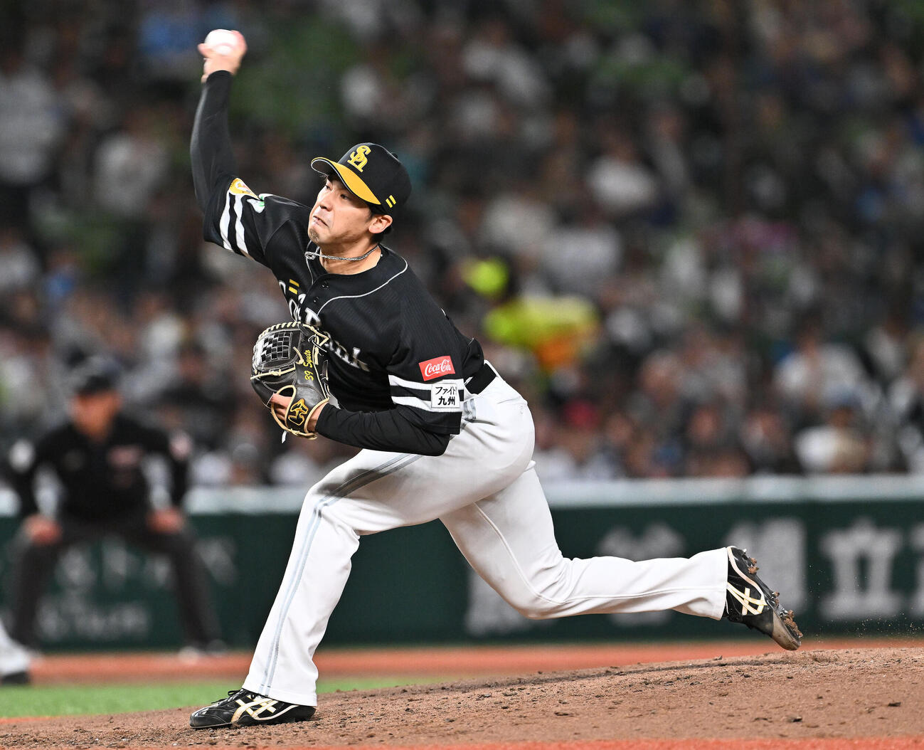 西武対ソフトバンク　ソフトバンク3番手の尾形崇斗　（撮影・滝沢徹郎）