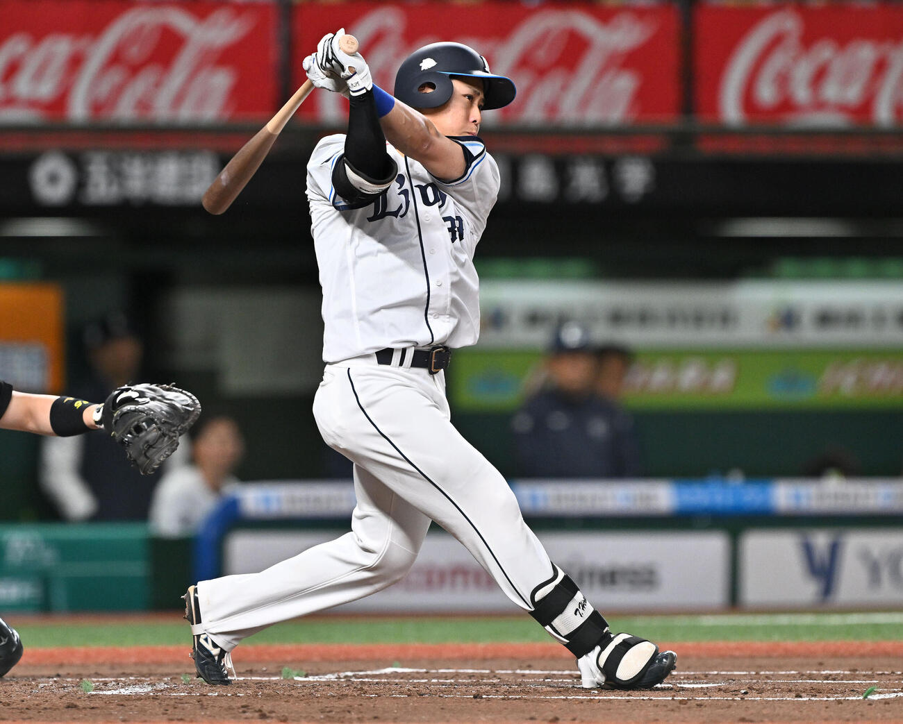 西武対ソフトバンク　1回裏西武2死三塁、平沢大河は適時二塁打を放つ（撮影・滝沢徹郎）
