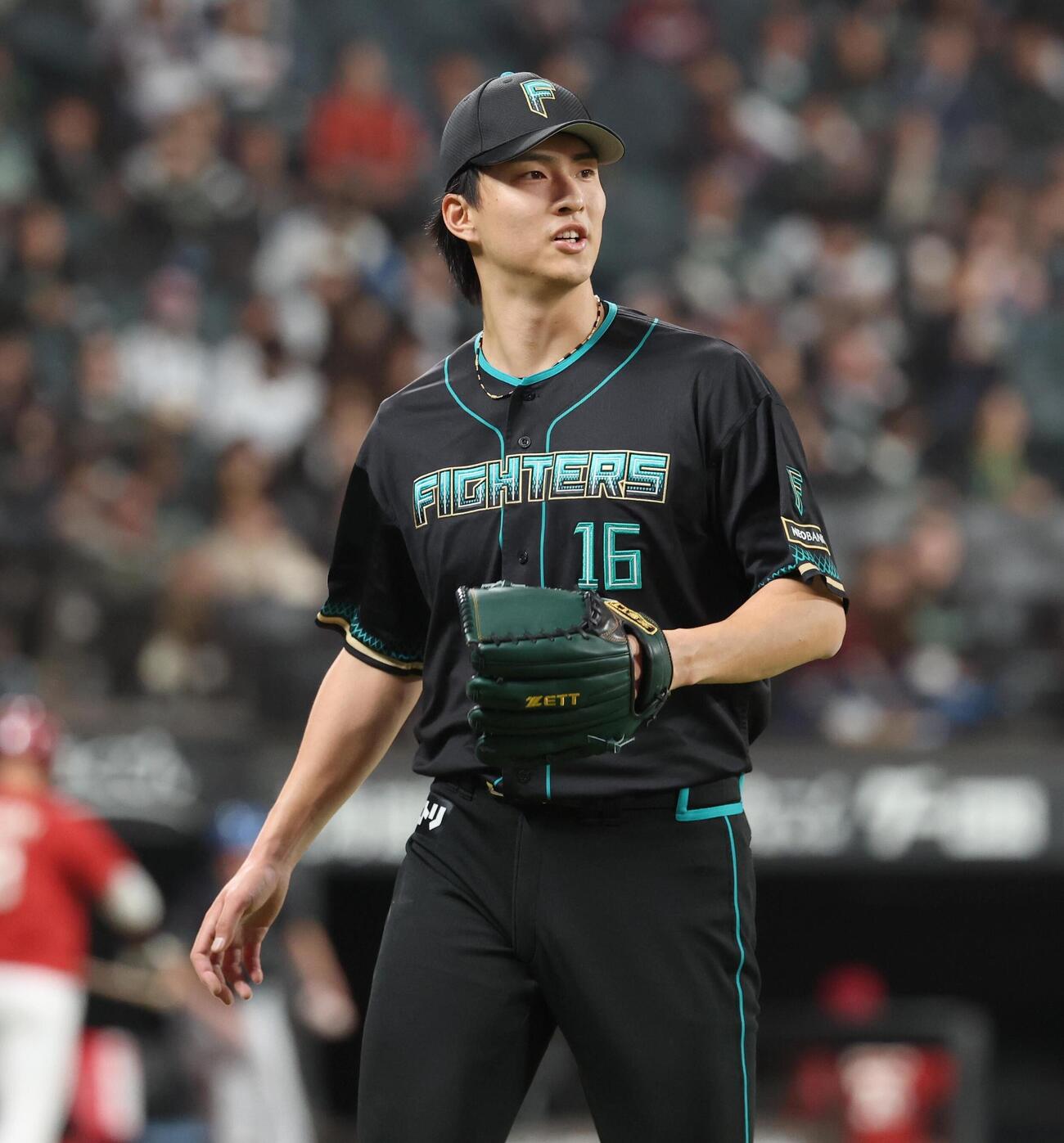 日本ハム対楽天　1回表、打者を3人で抑える達孝太（撮影・黒川智章）