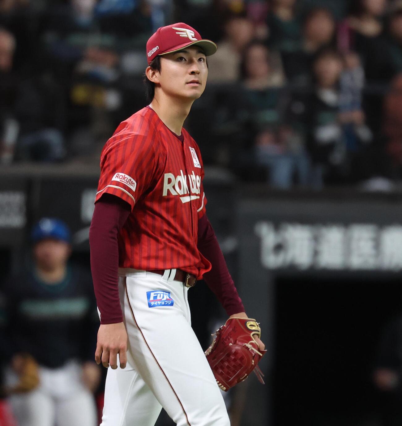 日本ハム対楽天　4回に失点する荘司康誠（撮影・黒川智章）