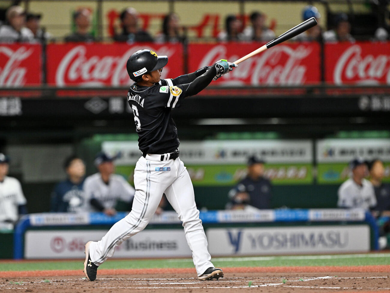 西武対ソフトバンク　2回表ソフトバンク1死一塁、今宮健太は左越え2点本塁打を放つ（撮影・滝沢徹郎）