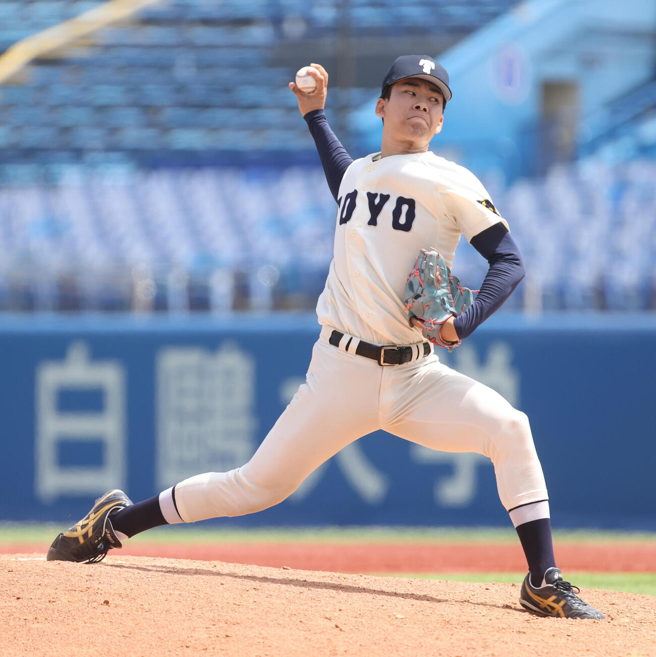 東都大学球　東洋大対国学院大　　8回途中から登板した東洋大・谷公希　　（撮影・柴田隆二）.