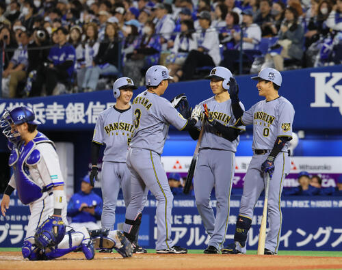 阪神】今夜も“横浜の乱”? 大山悠輔が逆転満塁弾 初回4失点も2打席 阪神】今夜も“横浜の乱”? 大山悠輔が逆転満塁弾 初回4失点も2打席