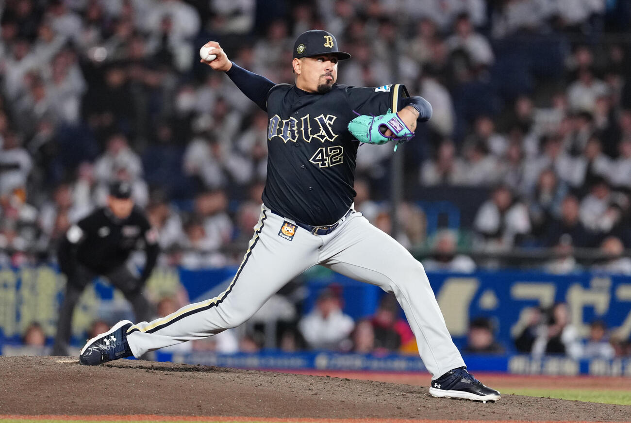ロッテ対オリックス　9回裏から3番手で登板したオリックスのアンドレス・マチャド（撮影・鈴木みどり）＝2026年4月22日
