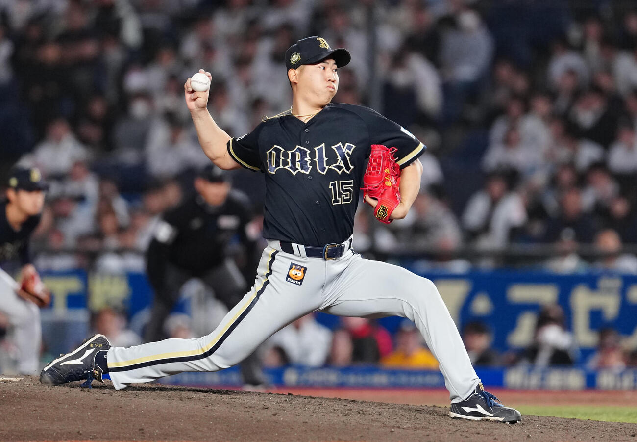 ロッテ対オリックス　8回裏から2番手で登板したオリックス椋木蓮（撮影・鈴木みどり）＝2026年4月22日
