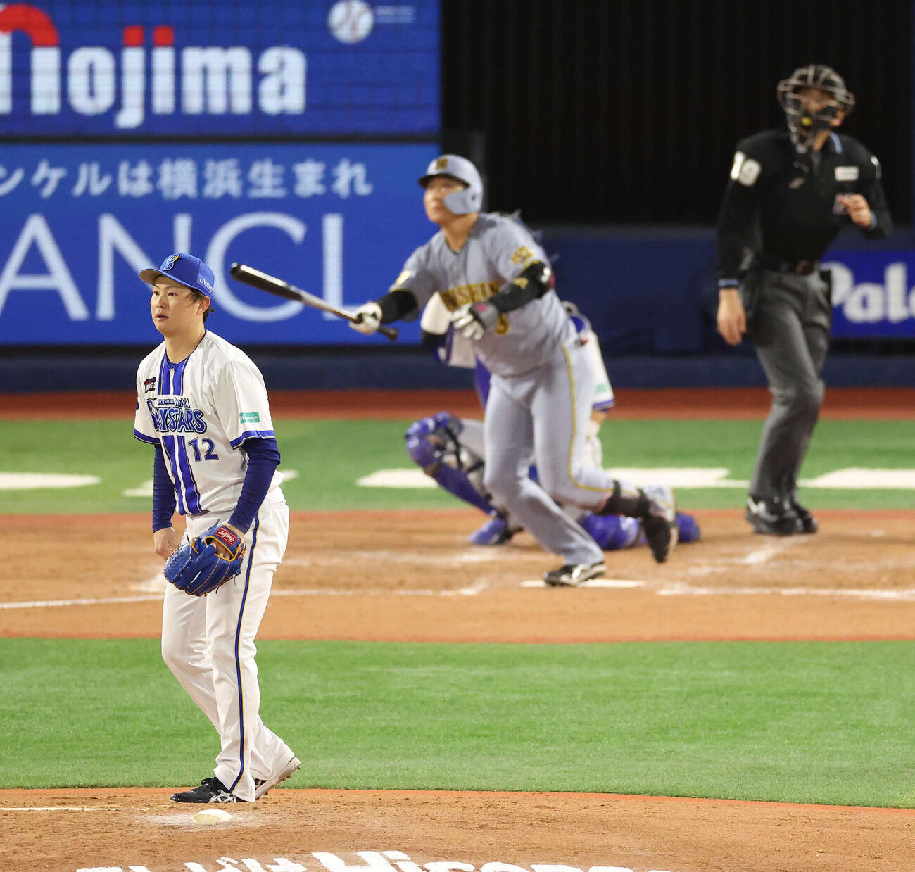 DeNA対阪神　3回表阪神2死満塁、大山悠輔に逆転満塁本塁打を浴びる竹田祐＝2026年4月22日　