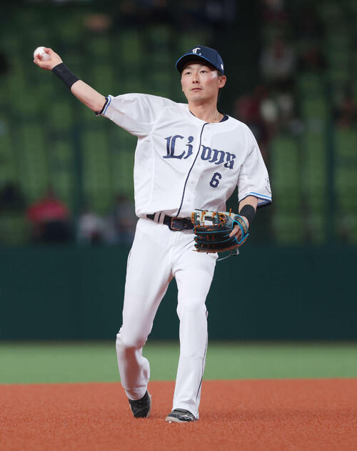 【西武】源田壮亮「職場環境いいから」ジョーク交え新人小島大河、岩城颯空の活躍を賞賛