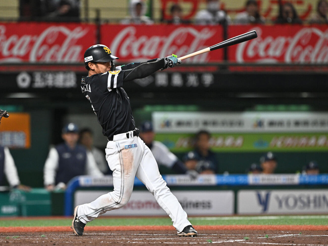 西武対ソフトバンク　4回表ソフトバンク1死、今宮健太は右前打を放つ　（撮影・滝沢徹郎）