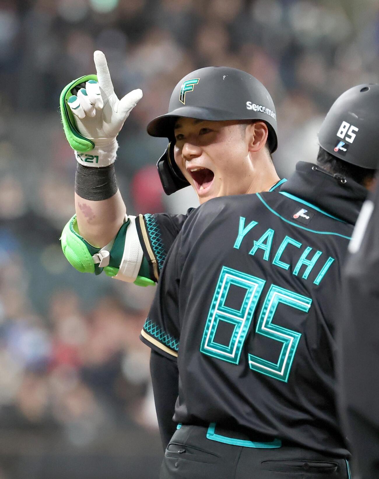 日本ハム対楽天　4回裏日本ハム2死二塁、適時打を放ち叫ぶ清宮幸太郎（撮影・黒川智章）