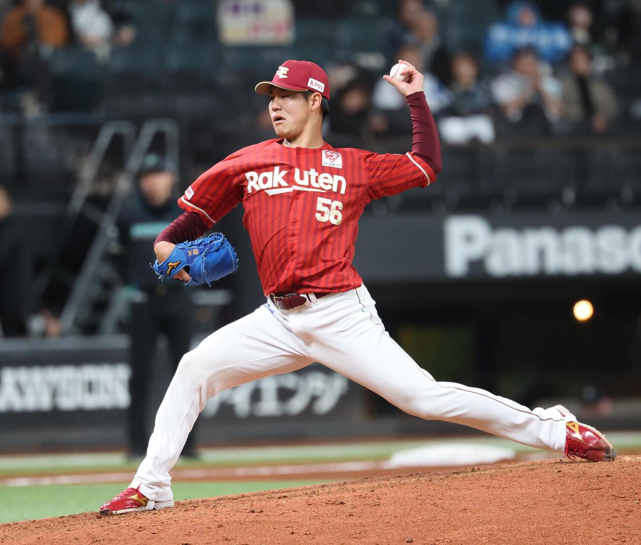日本ハム対楽天　7回に登板の鈴木翔天（撮影・黒川智章）