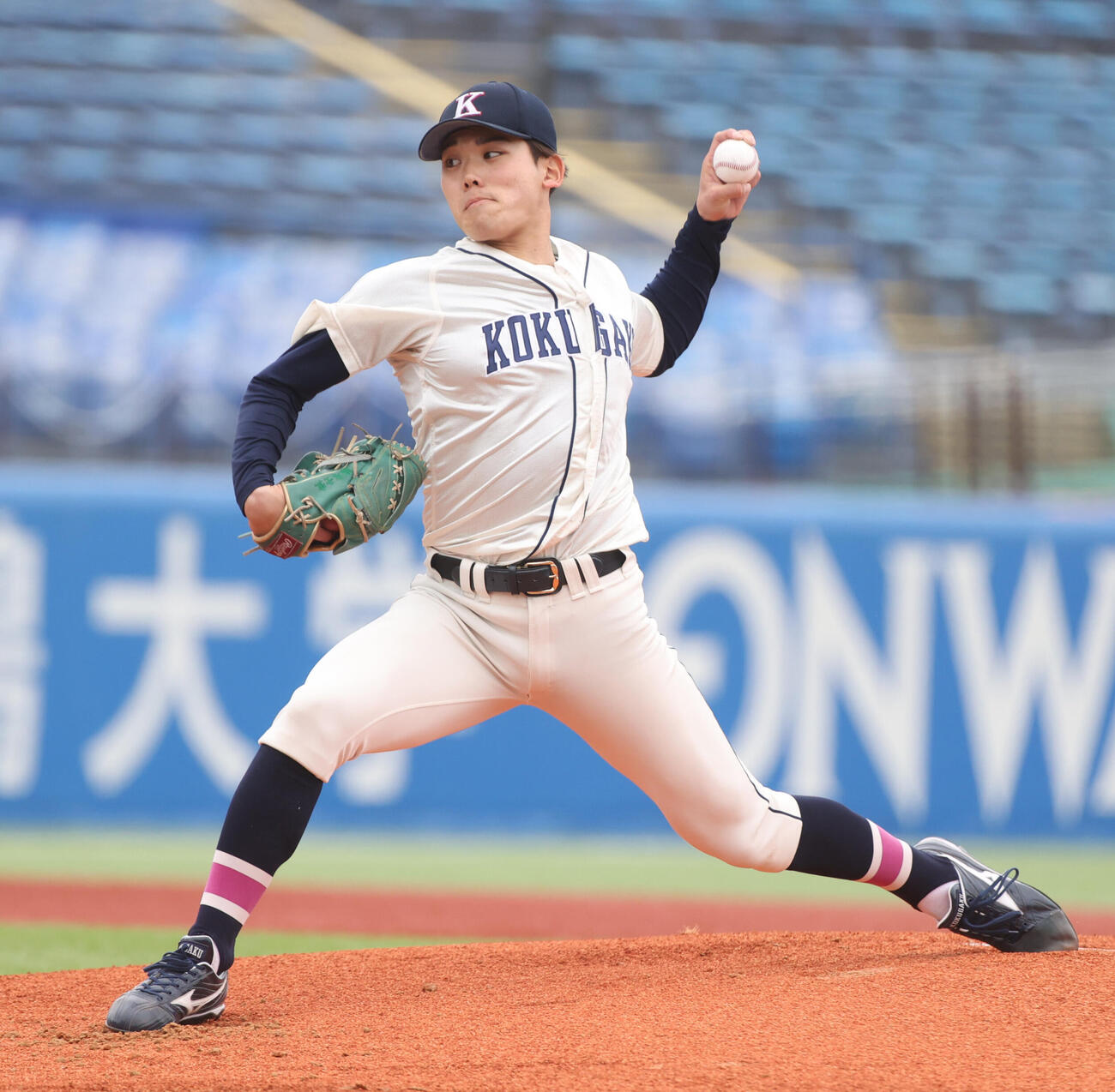 東都大学球　国学院大対東洋大　先発した国学院大・藤本士生（撮影・柴田隆二）.