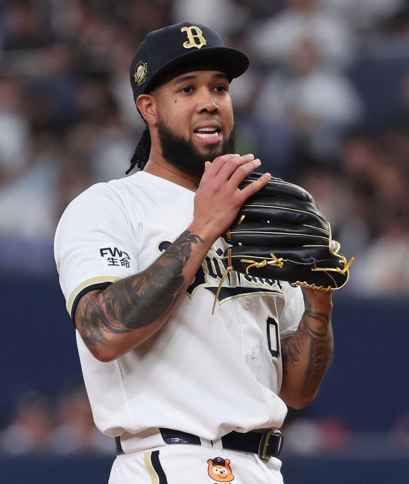 オリックス対日本ハム　オリックス先発のアンダーソン・エスピノーザは投球の合間に厳しい表情を見せる（撮影・西尾就之）