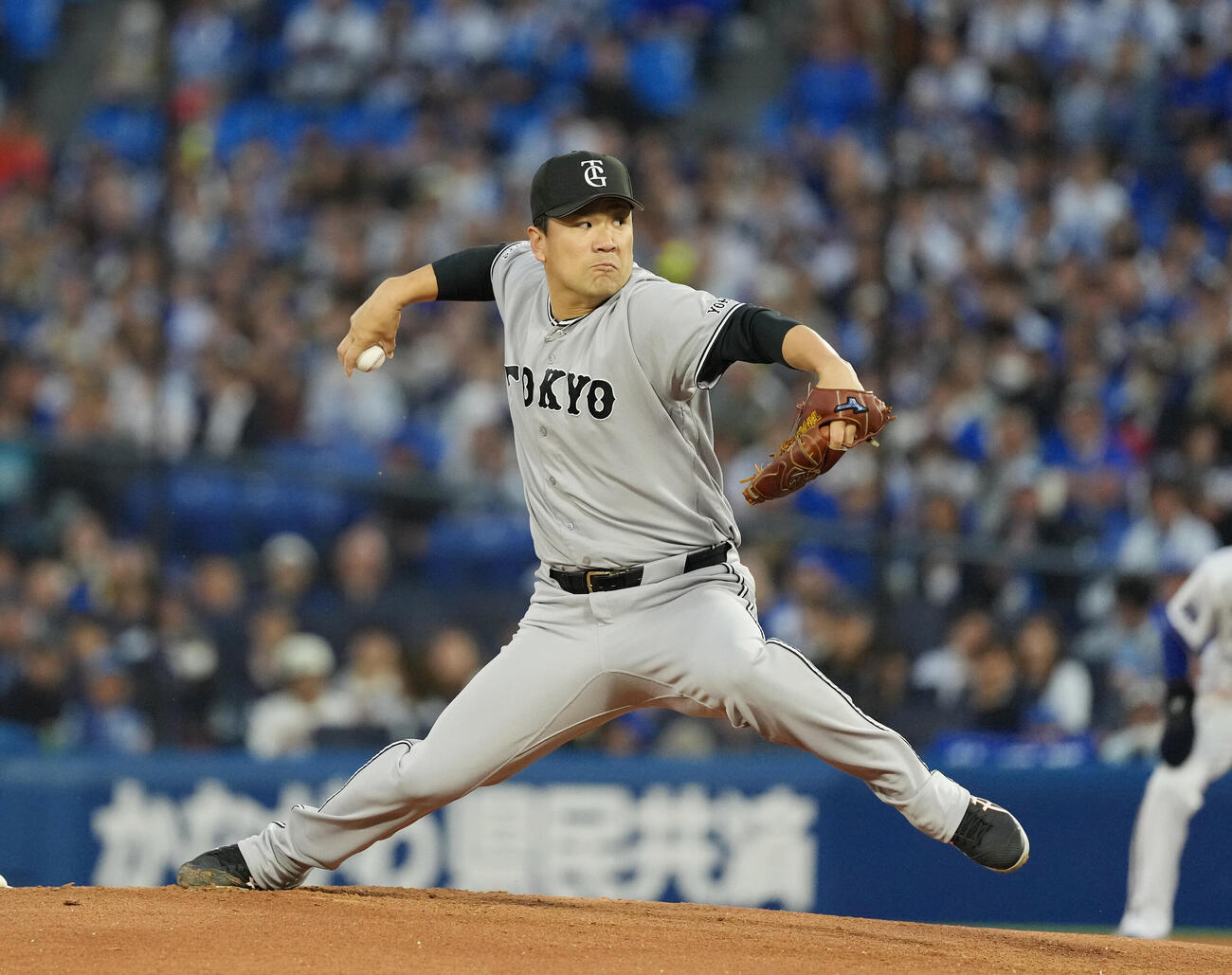 DeNA対巨人　先発し力投する巨人田中将大　（撮影・増田悦実）