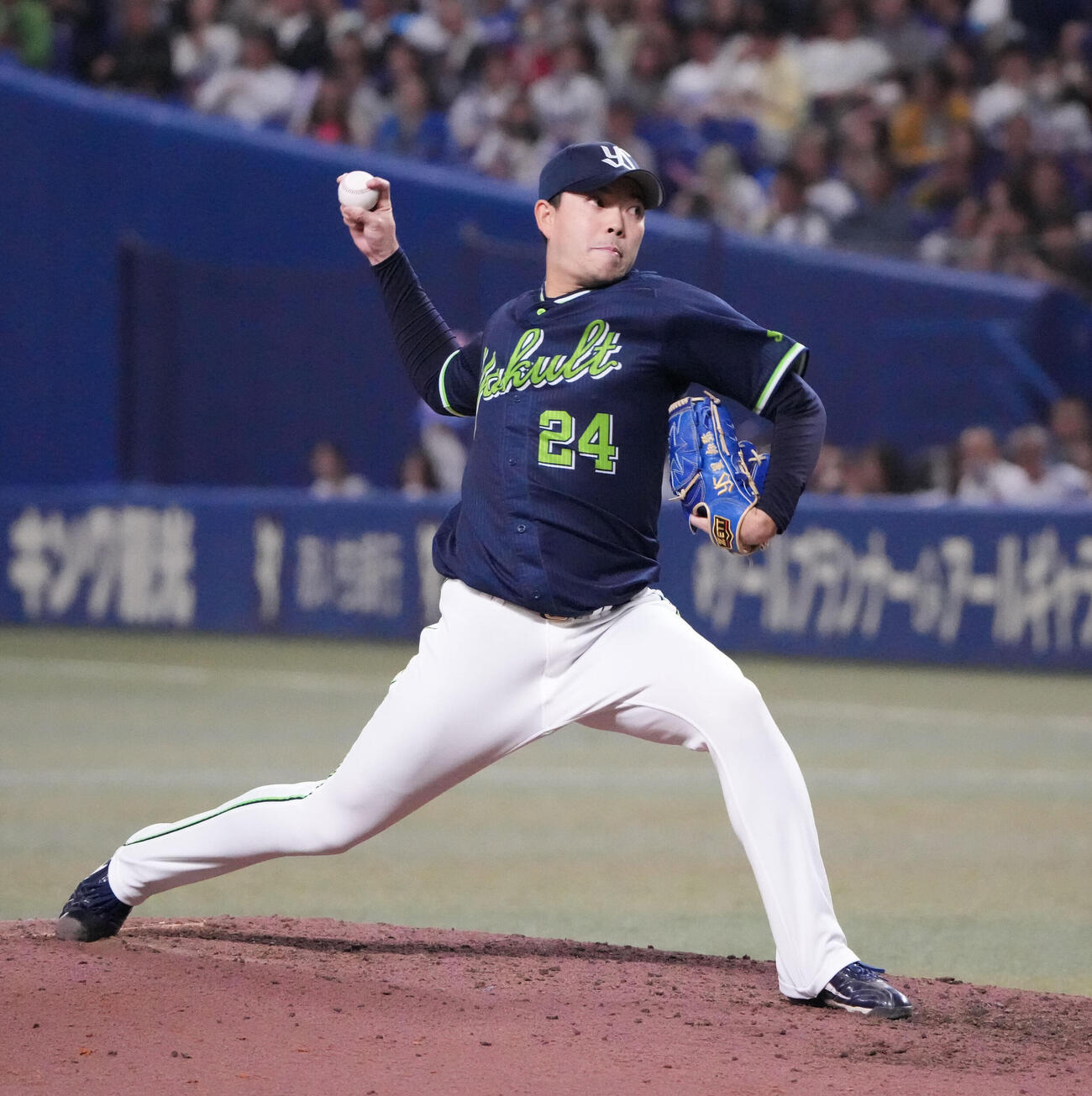 中日対ヤクルト　9回裏、ヤクルト4番手で登板する星知弥（撮影・森本幸一）