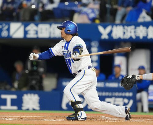 【DeNA】本塁送球のそぶりさえ許さぬ完璧なギャンブルスタート　相川監督目指す野球で６連勝