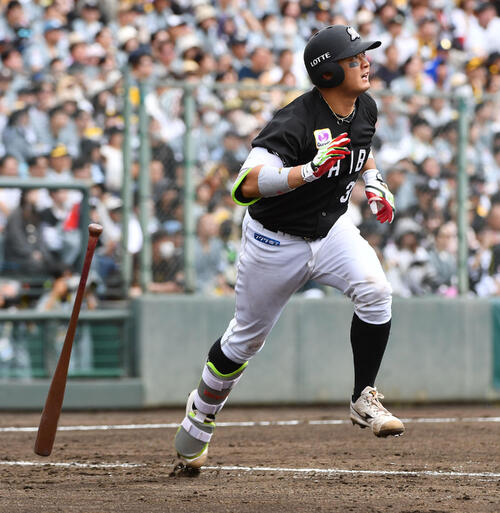【ロッテ】佐藤都志也が今季１号＆２号　ソフトバンク上沢から２打席連発