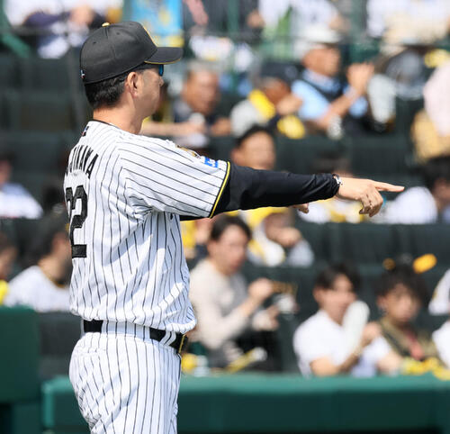 【阪神】藤川監督が初回からリプレー検証要求　二塁セーフ判定を巡って動くも実らず先制点献上