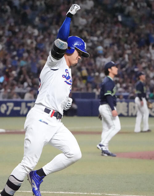 【動画】板山祐太郎が満塁ホームラン！昨日の借り返す２号で中日が一挙先制