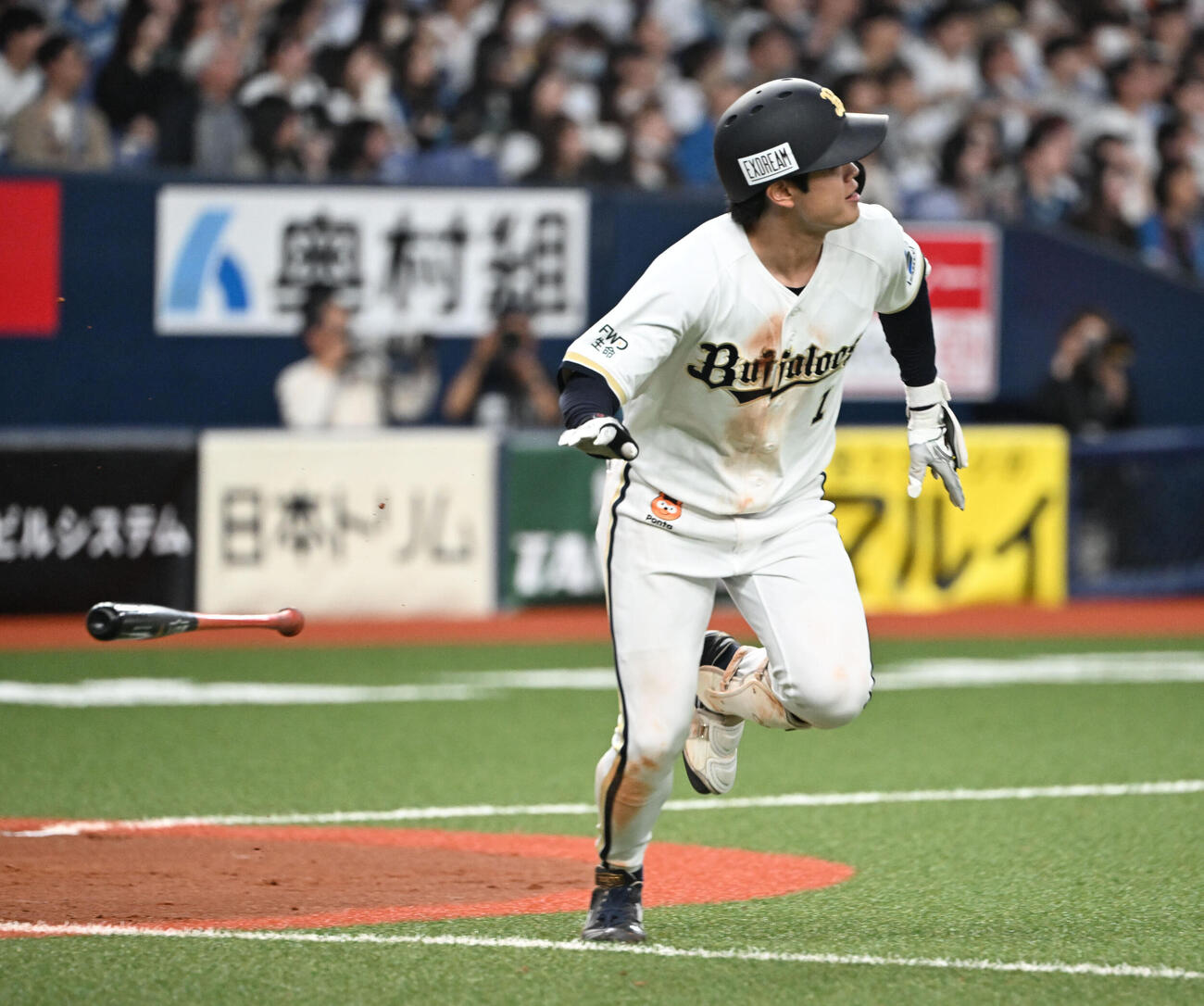 オリックス対日本ハム　5回裏オリックス2死一、二塁、中越え適時二塁打を放つ太田椋（撮影・和賀正仁）
