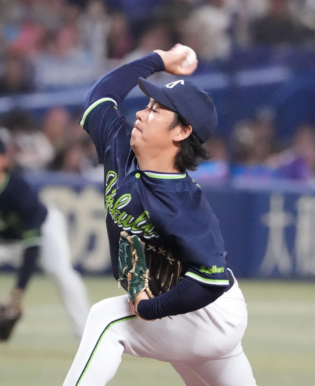 中日対ヤクルト　1回裏、登板するヤクルト先発の小川泰弘（撮影・森本幸一）