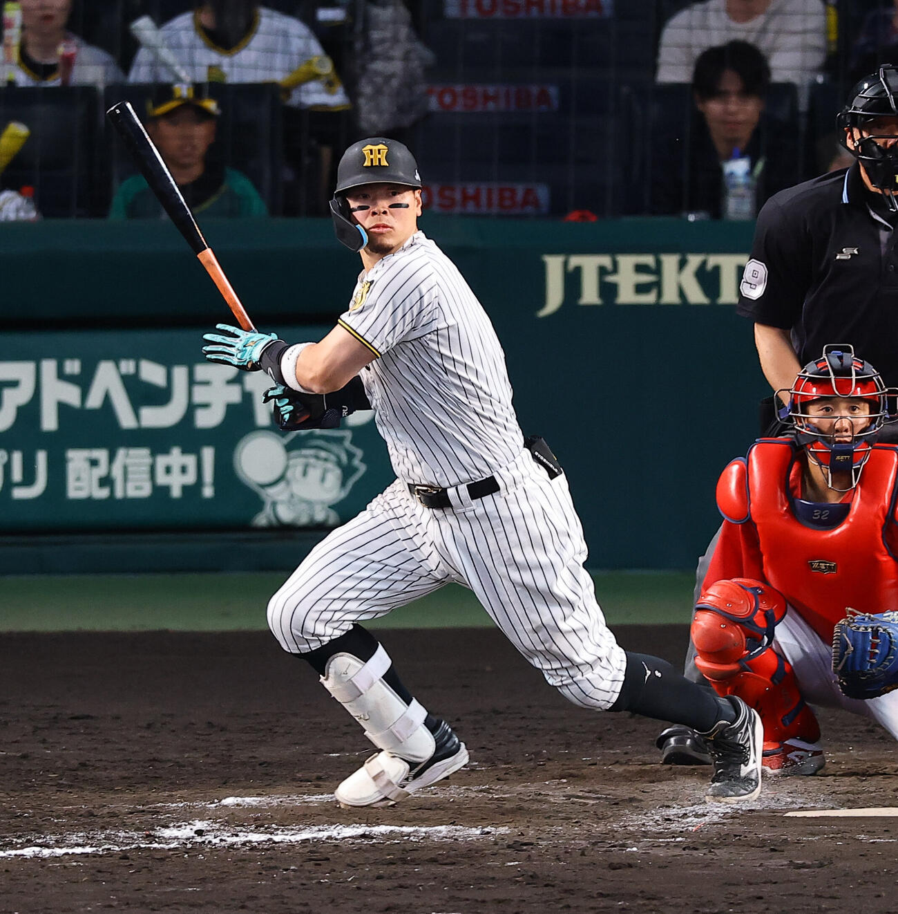 阪神対広島　12回裏阪神無死、佐藤輝明は安打を放つ（撮影・上田博志）
